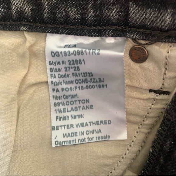 NWOT Levi’s Premium Wedgie Slim Fit High Rise Button Fly Gray Jeans Size 27 - Picture 11 of 11